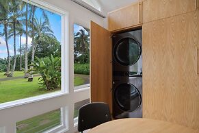 Coconut Hut 2 Bedroom Home by RedAwning