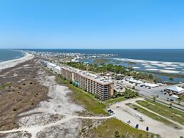 Wave Watcher - Holiday Isle #609 3 Bedroom Condo by RedAwning