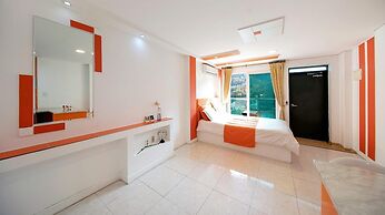 Gapyeong Newcastle Pension