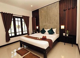 Thanawong Pool Villa