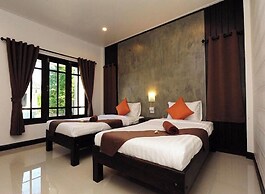 Thanawong Pool Villa