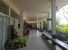 Thanawong Pool Villa