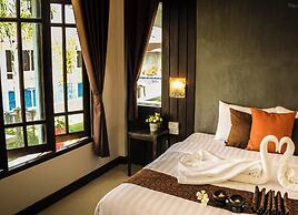 Thanawong Pool Villa