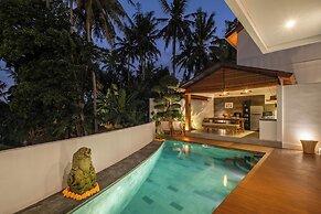 Azure Romantic Gateway in Ubud