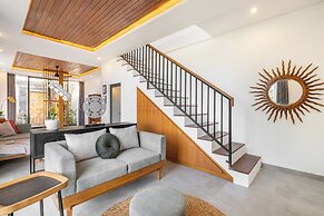 Azure Romantic Gateway in Ubud