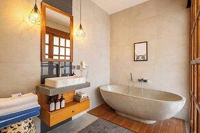 Azure Romantic Gateway in Ubud