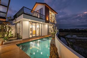 Azure Romantic Gateway in Ubud