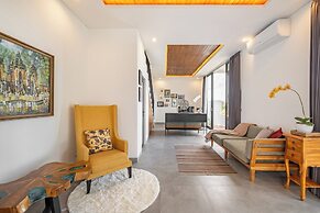 Azure Romantic Gateway in Ubud