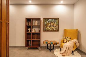 Azure Romantic Gateway in Ubud