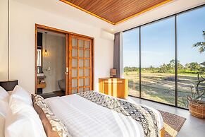 Azure Romantic Gateway in Ubud