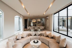 Villa Sayuri by Alfred in Bali