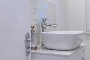 Central Apartment with Patio - Sofa Bed