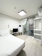 Incheon airport W Premium guesthouse