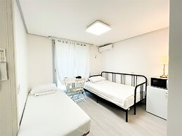 Incheon airport W Premium guesthouse