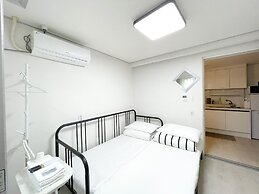 Incheon airport W Premium guesthouse