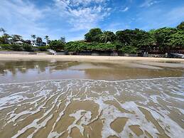 Majestic Seaside Pool Villa