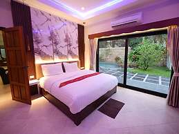 Majestic Seaside Pool Villa