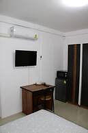 Cafe Nana Hotel & Bar