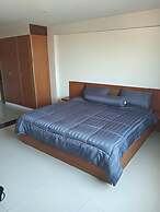 Cafe Nana Hotel & Bar