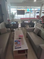 Cafe Nana Hotel & Bar