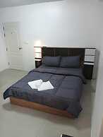 Cafe Nana Hotel & Bar