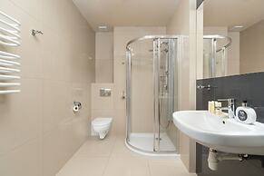 Apartment With Sauna and Pool by Renters