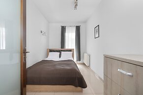 Apartment With Sauna and Pool by Renters