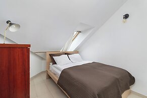 Apartment With Mountain View by Renters