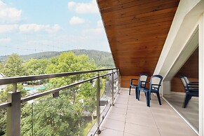 Apartment With Mountain View by Renters