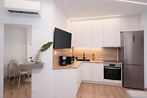 Kosmos Luxury Residences