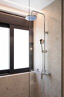 Kosmos Luxury Residences