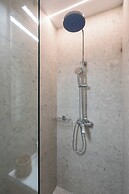 Kosmos Luxury Residences