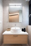 Kosmos Luxury Residences