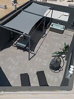 Kosmos Luxury Residences