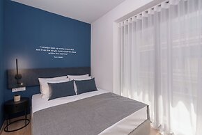 Kosmos Luxury Residences