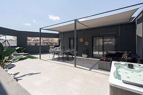 Kosmos Luxury Residences