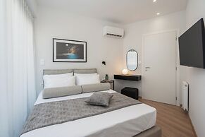 Kosmos Luxury Residences