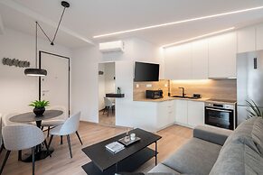 Kosmos Luxury Residences