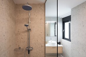 Kosmos Luxury Residences