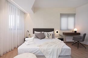 Kosmos Luxury Residences