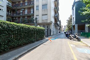 notaMi - Trendy Corner Fashion District