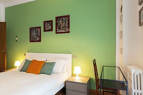 notaMi - Trendy Corner Fashion District