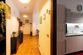 notaMi - Trendy Corner Fashion District