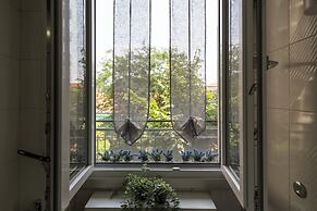 notaMi - Trendy Corner Fashion District