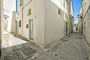 Cozy Courtyard Retreat in Salento