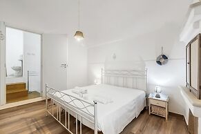 Cozy Courtyard Retreat in Salento