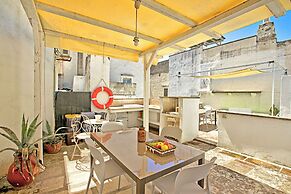 Cozy Courtyard Retreat in Salento