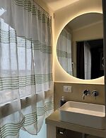 Le Petit Palais Naples