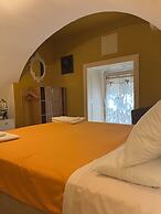 Le Petit Palais Naples