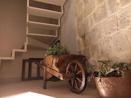 Le Petit Palais Naples